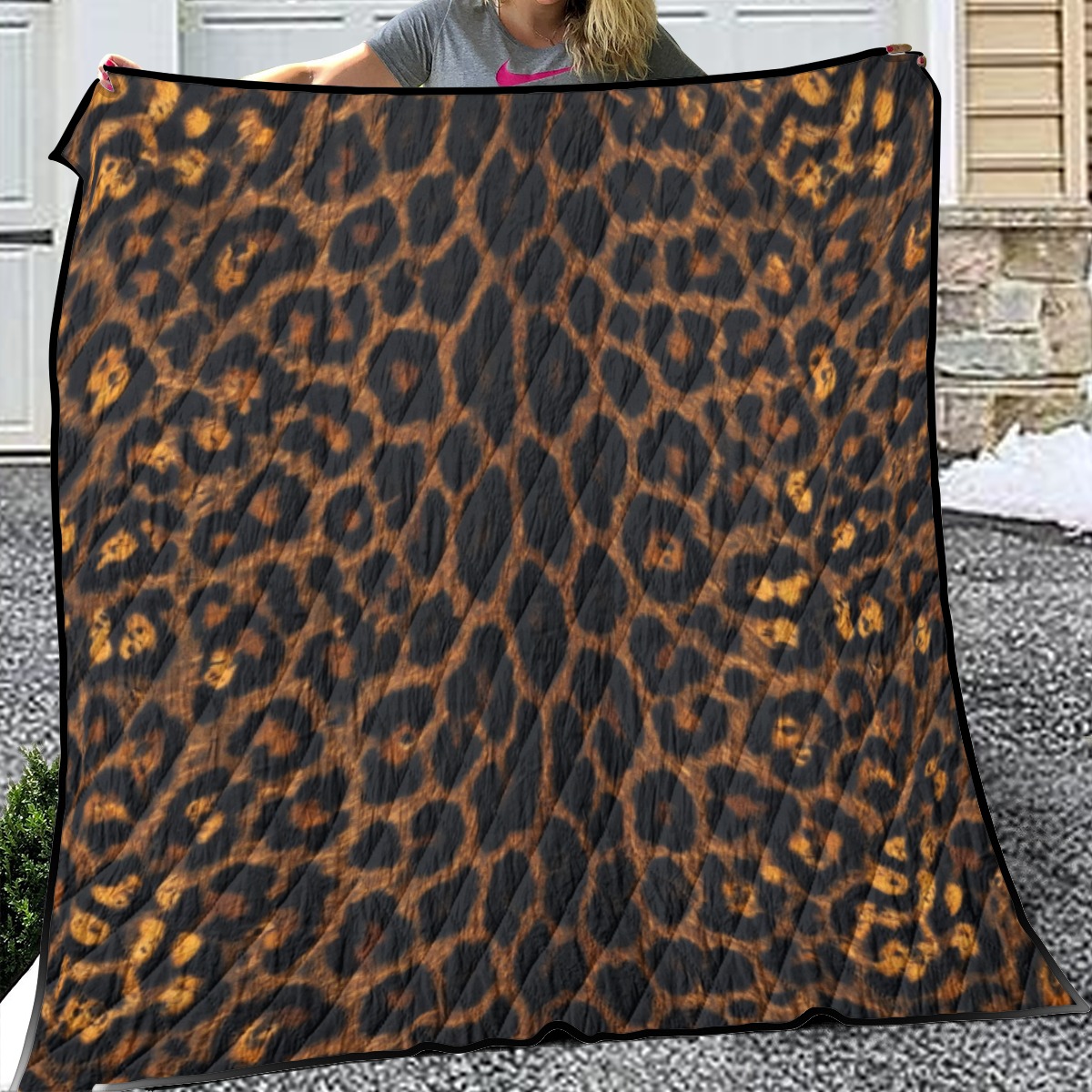 Lightweight & Breathable Quilt With Edge-wrapping Strips (PADL2)