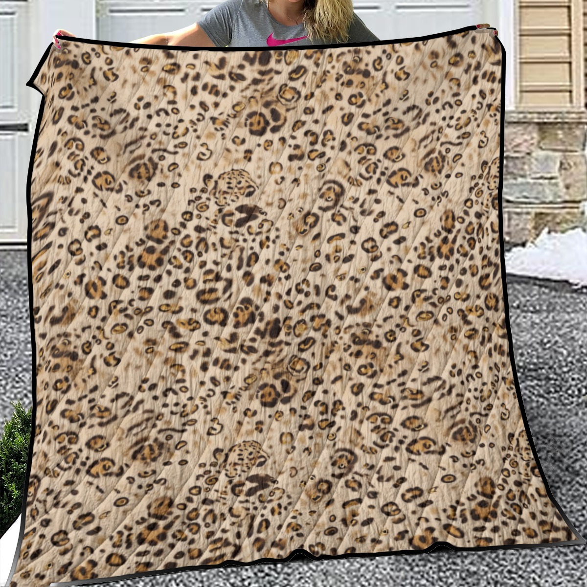 Lightweight & Breathable Quilt With Edge-wrapping Strips (PAH7B)