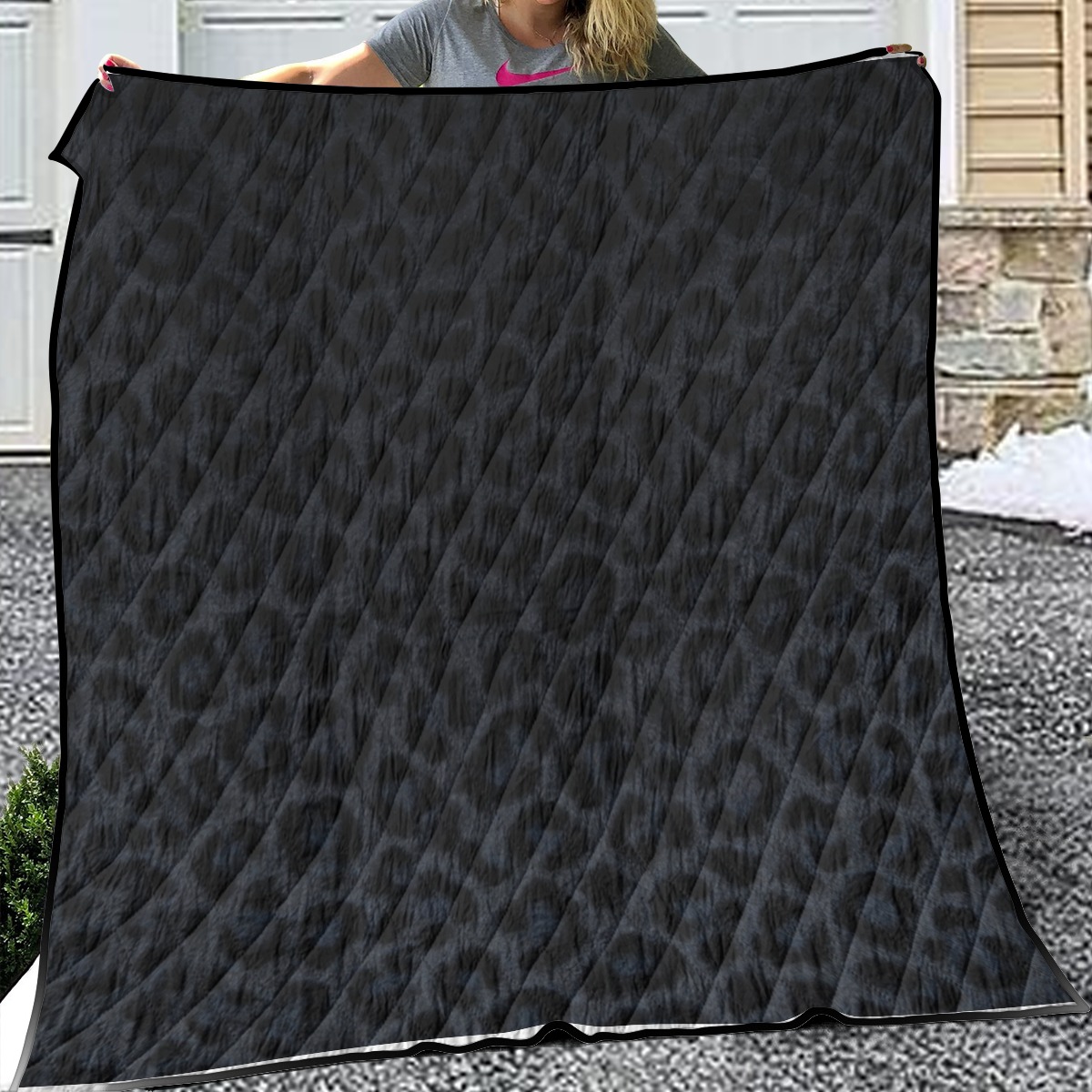 Household Lightweight & Breathable Quilt (PAEZD)