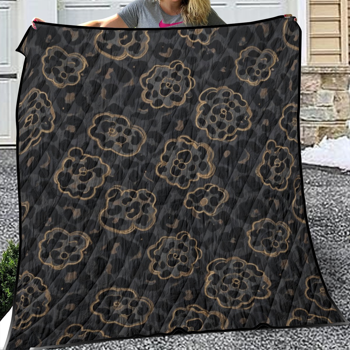 Lightweight & Breathable Quilt With Edge-wrapping Strips (PAPWJ)